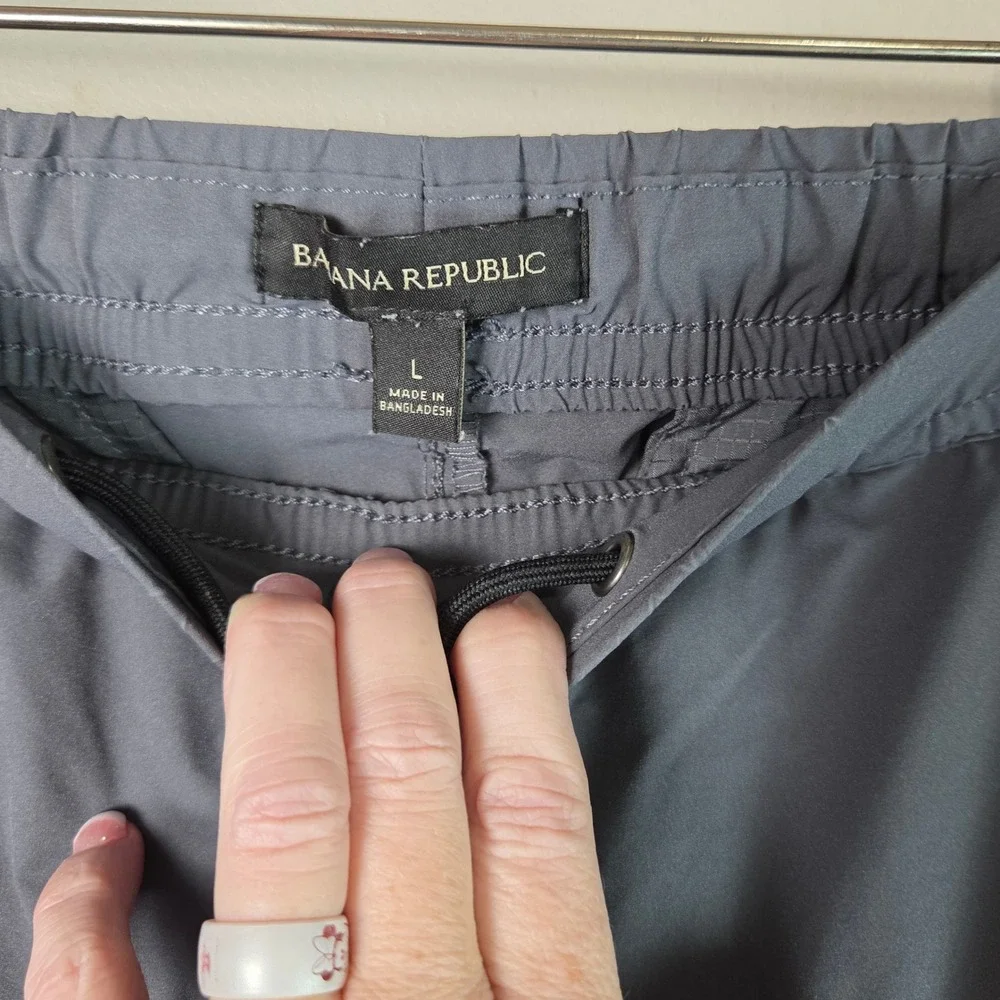 Banana Republic Jogger Pants Mens L Gray Excellent Elastic Waist Tech Trousers